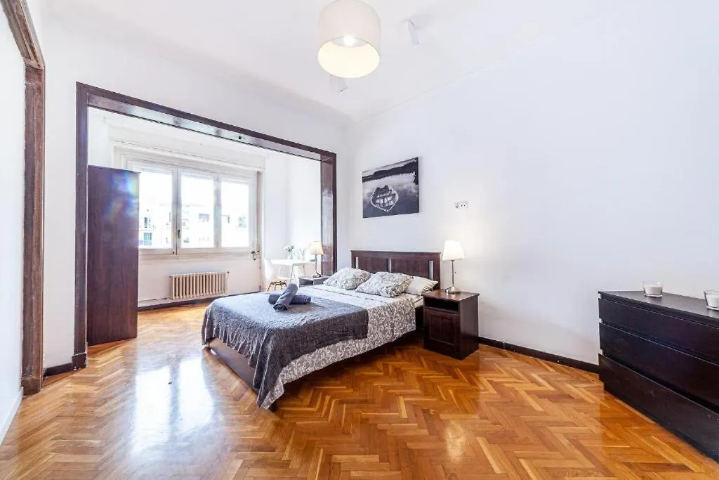 Eixample Bruc Private Rooms Barcelona Hostal